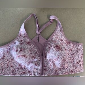 Cacique ladies bra size 48D wireless front hook lavender paisley